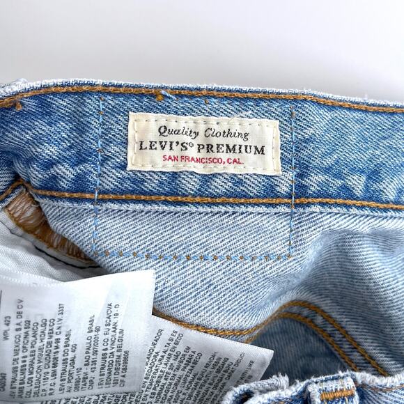 Levi's High Rise Ripped Blue Jeans - Picture 11 of 15